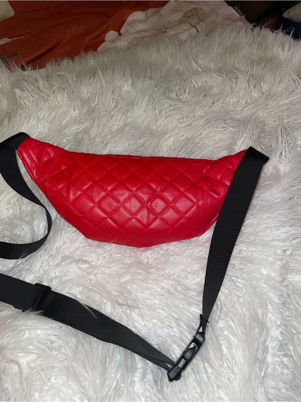 Red Fannie Pack - Picture 3 of 3